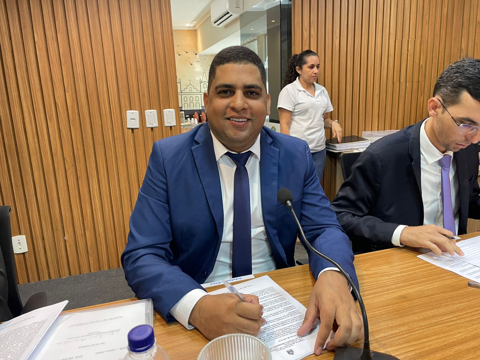 Vereador Hicaro Frazão solicita a reforma da Escola Municipal Moisés Mendes o Bairro de Fátima