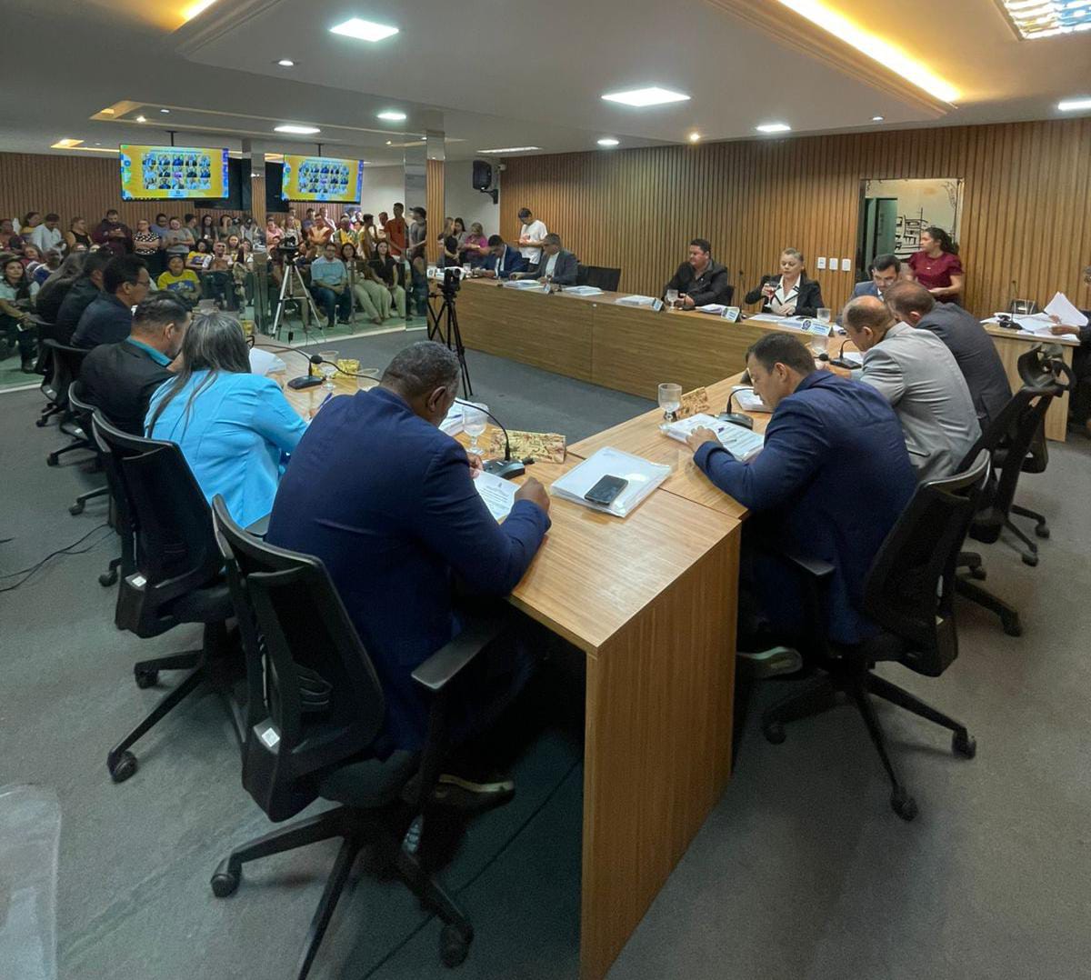 Vereadores aprovam repasse de incentivo financeiro adicional aos ACS e Agentes de Combate às Endemias de Ouricuri